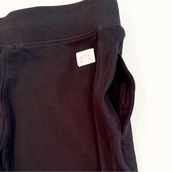 Varley Drawstring Cropped Pants - Picture 9 of 10